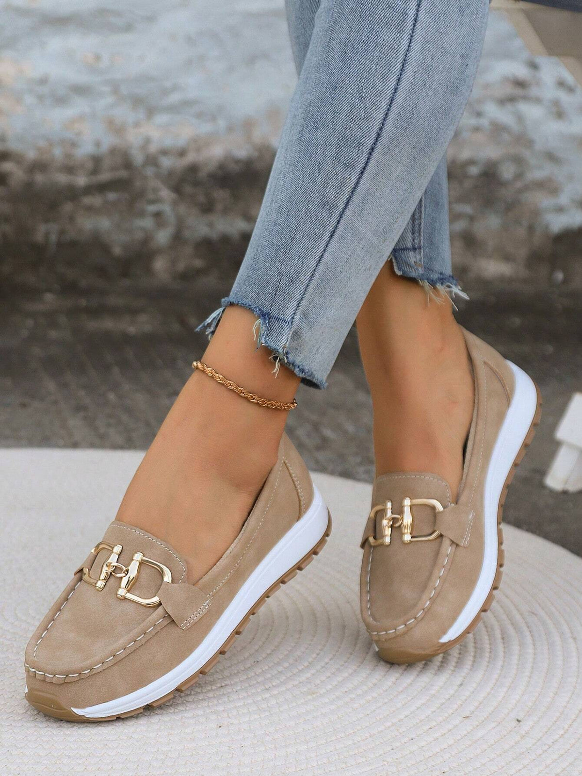 Elly - Chic Buckle Loafers